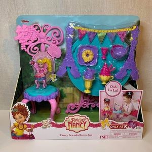 Fancy Nancy Fancy Friends Bistro Set